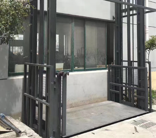 赣县导轨式施工升降机助力民生工程提速增效